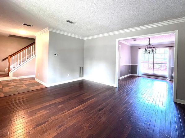 1632 Yaggi Dr