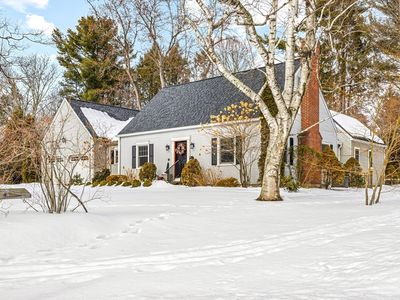 25 Woodbridge Ter, South Hadley, MA, 01075