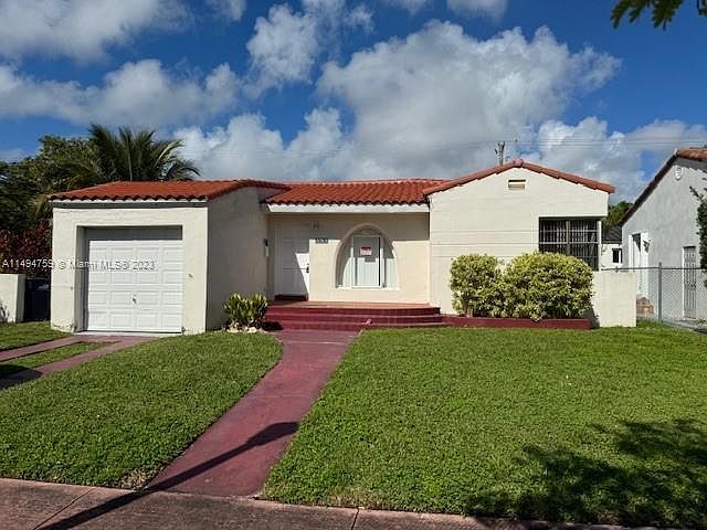 1st image of 1409 Biarritz Dr