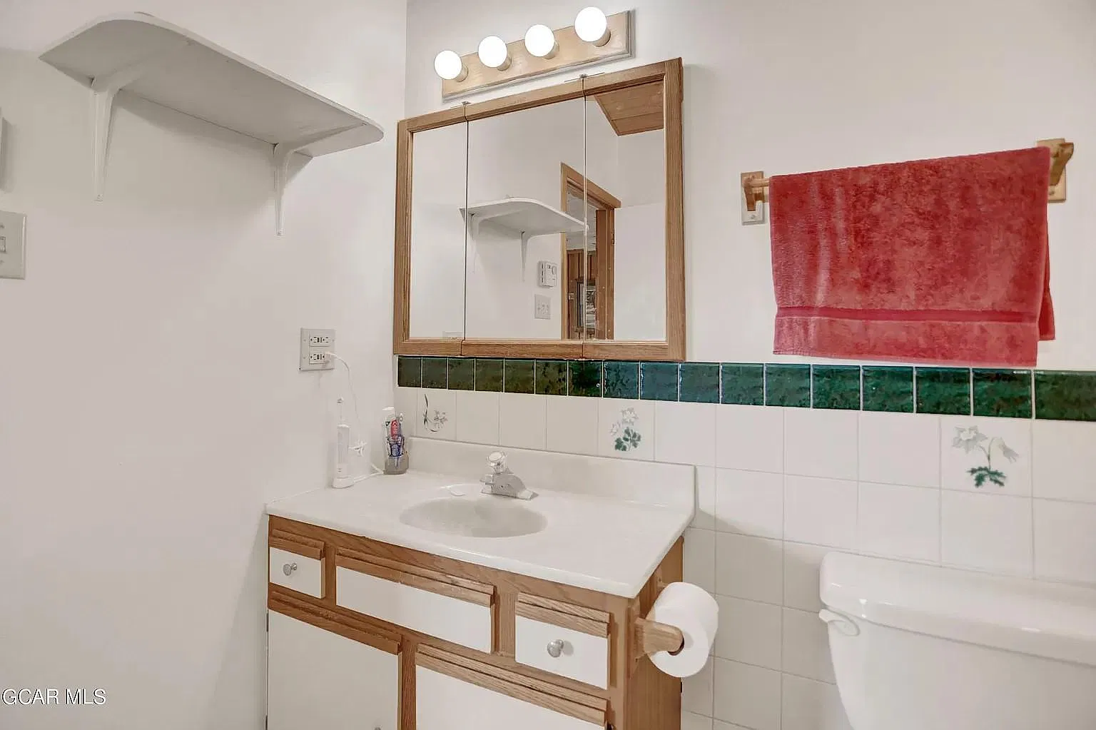 3 bed, 2.5 bath, 2111 sqft, $4,500 — Photo 3