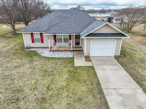 3620 Delaware Dr, Dalzell, SC 29040