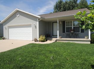 707 Pecan St, Greenville, IL