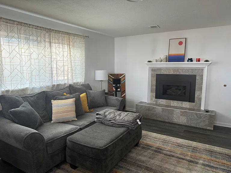 438 Hickory St — Photo 19