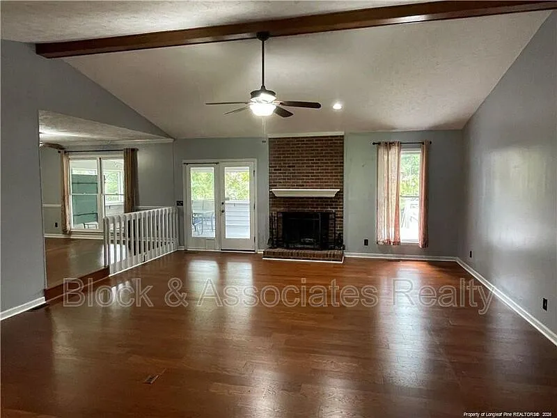 3 bed, 2.0 bath, $1,800 — Photo 4