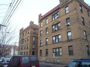 150 37th St #3-CC, Union City, NJ 07087