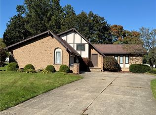 1314 Mere Ct, Youngstown, OH 44512