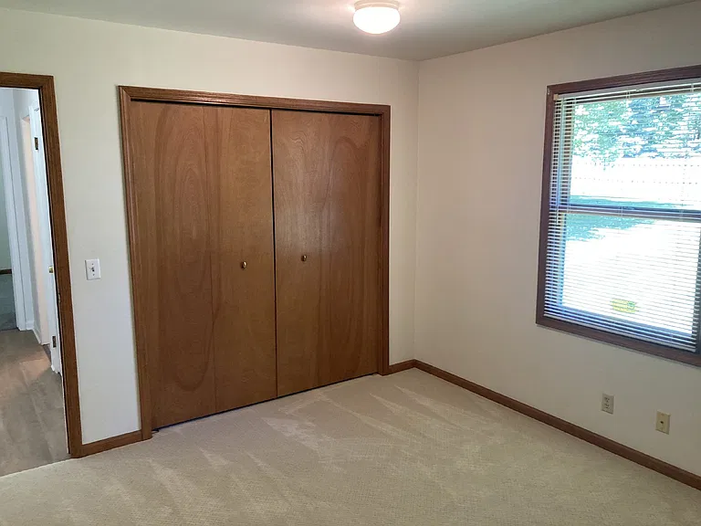 2703 Woodmeadow Dr SE — Photo 17