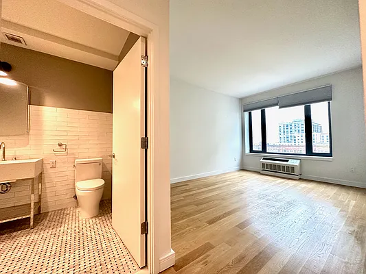 Rented by Zjama Realty Corp | media 27