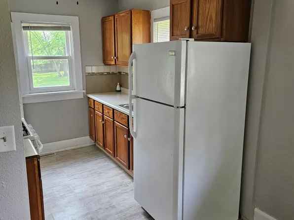 3509 E 32nd St, Des Moines, IA 50317