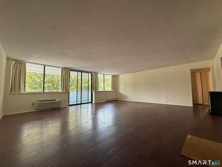 1460 Elm St #132 — Photo 23