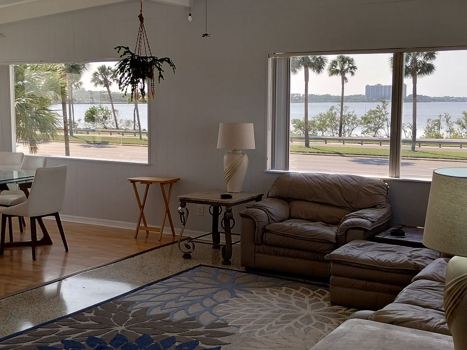 Living/family roon