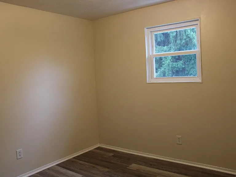 875 Fairview Ave — Photo 12
