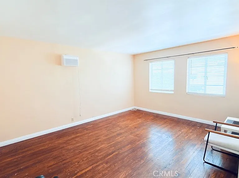 4025 Melrose Ave — Photo 16