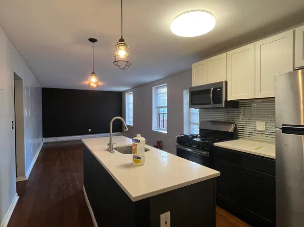 75 Clendenny Ave #2E, Jersey City, NJ 07304