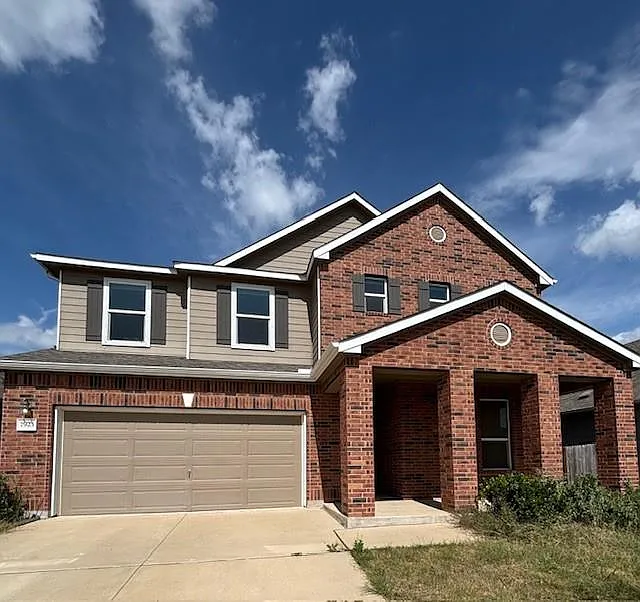 7925 Crystalbrook W
