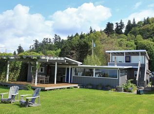 7604 Maxwelton Rd, Clinton, WA 98236