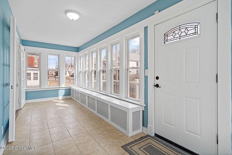 3rd image of 1779 Avenue B