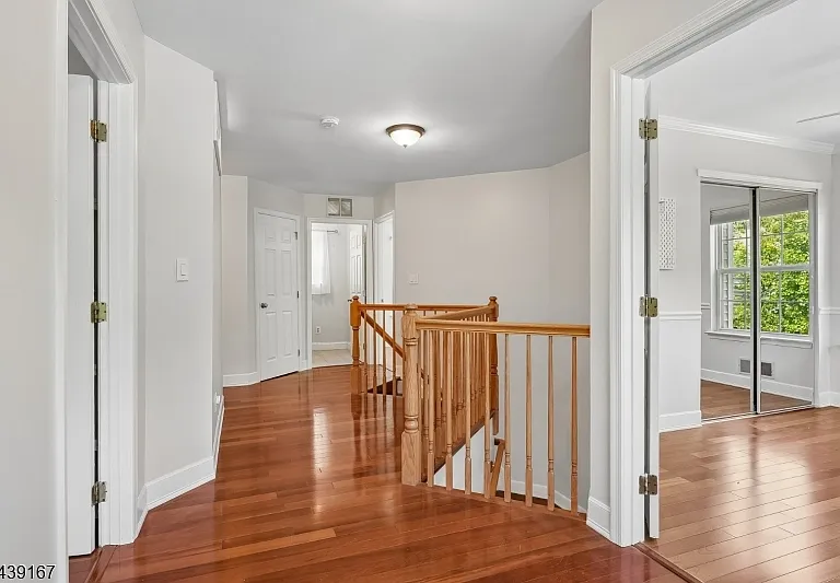 30 Yale Ter — Photo 17