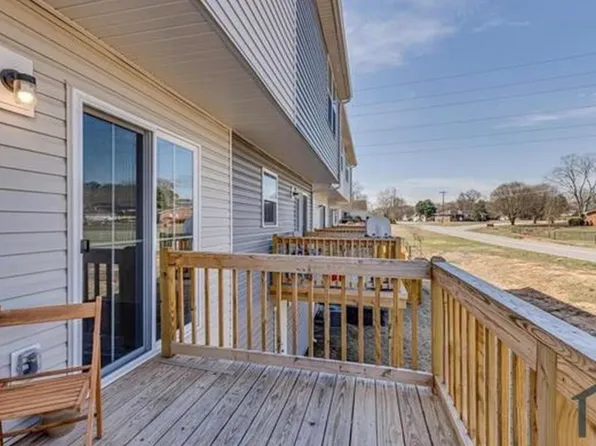 102 Verdant Leaf Way, Greenville, SC 29617