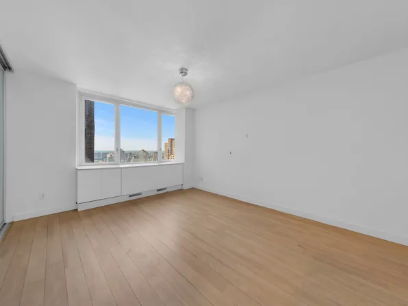 322 West 57th Street image 1 of 5
