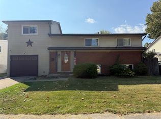 31666 E Ditner Dr, Rockwood, MI 48173