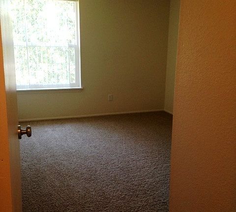 4th image of 9 NE Tandem Way APT 225