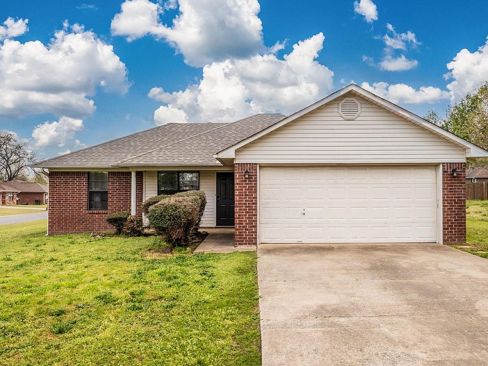 1st image of 1720 Ozark Dr