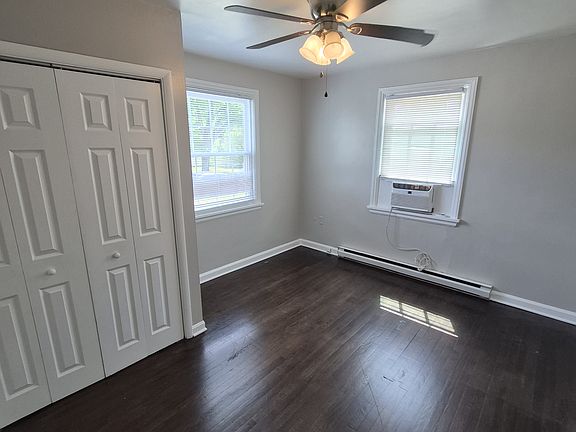 5th image of 6302 Clover Ln