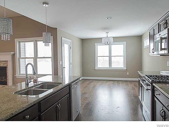 Kitchen to dining area