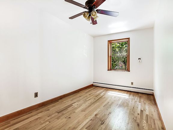 4th image of 740 Leonard St #2