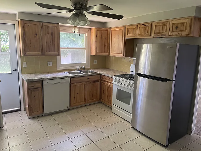 30 Pheasant Run Rd — Photo 4