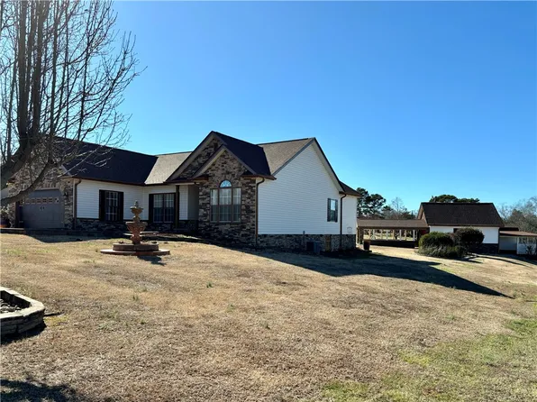 703 Dave Nix Rd, Seneca, SC 29678