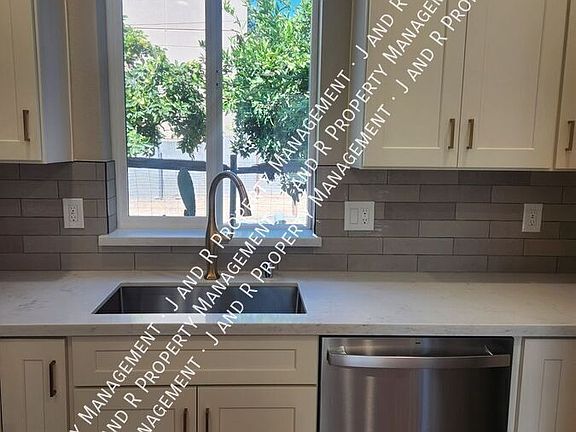 4th image of 815 V St #817-1