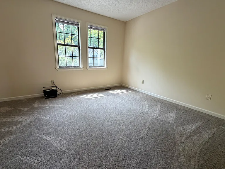 bedroom #1 (front)