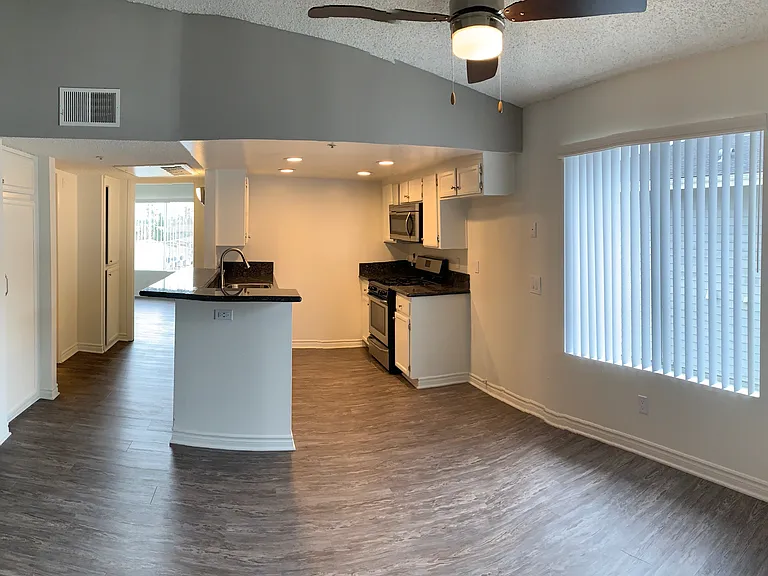 3424-3428 W Orange Ave — Photo 21