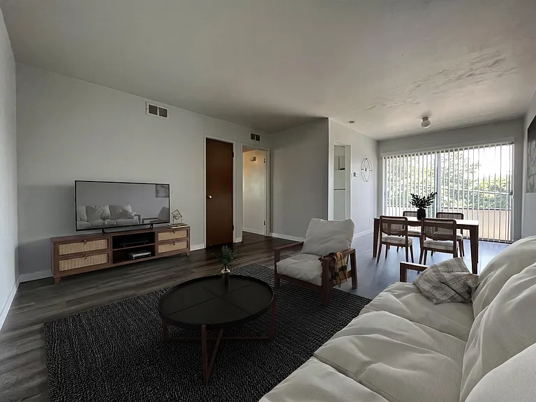 5 S Big Bend Blvd — Photo 25