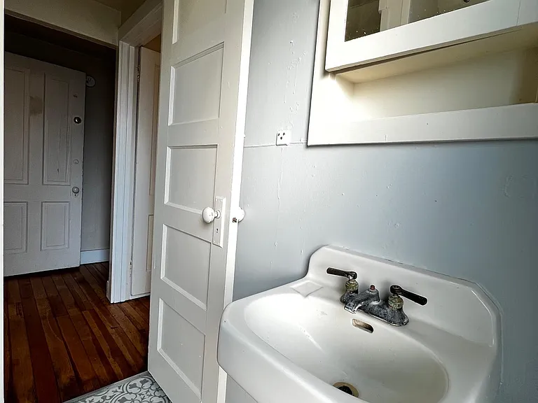 24 2nd St #3 — Photo 15
