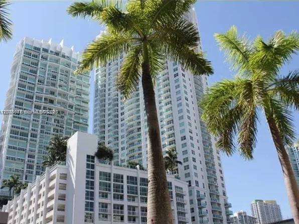 41 SE 5th St, Miami, FL