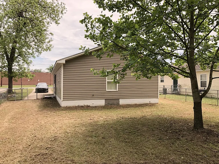 715 Sheridan Ave — Photo 17