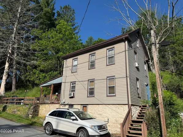 724 Ridge St, Honesdale, PA 18431