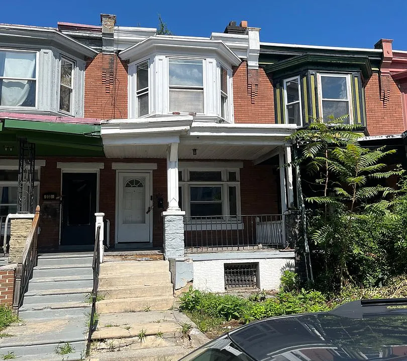 231 W Clapier St