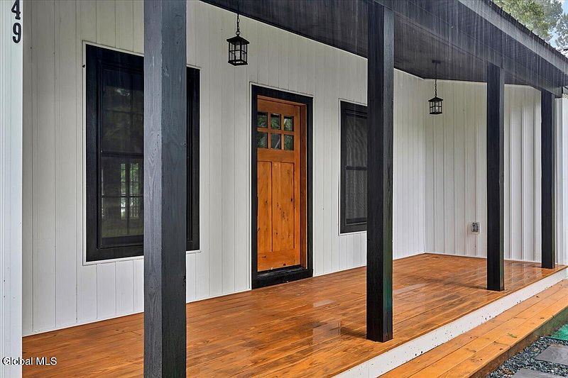4th image of 49 Tabor Road