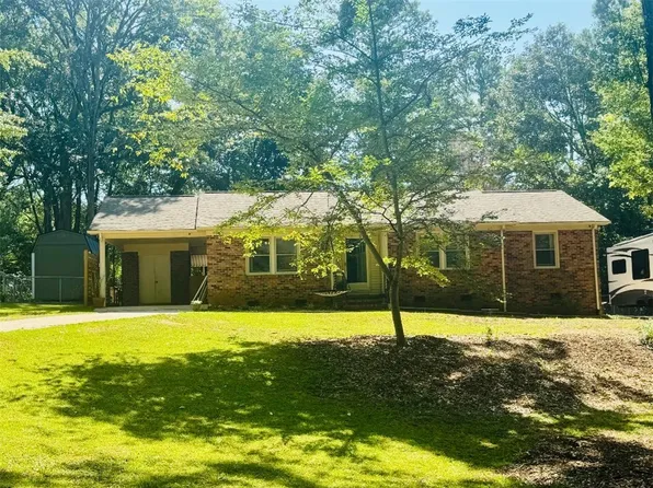 121 Woodland Way, Abbeville, SC 29620