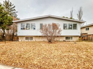 16 S Beaver Dam Pl NE, Calgary, AB T2K4X3