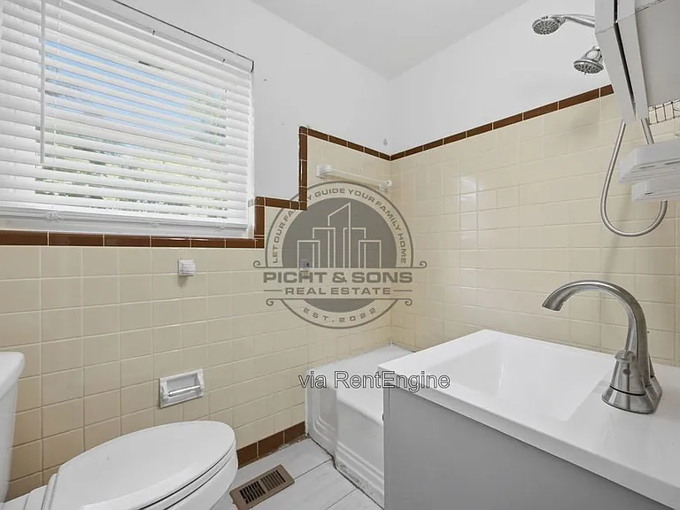 2203 Amelia Cir — Photo 10