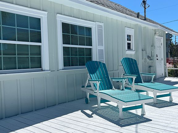 private deck