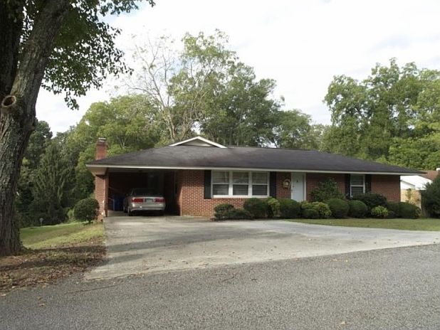 2nd image of 1857 Crystal Dr