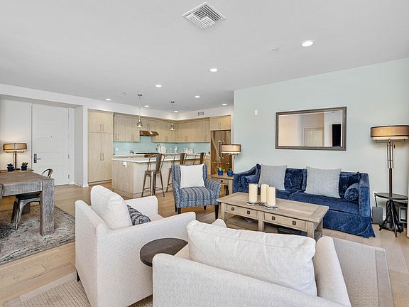 2nd image of 4240 Laurel Canyon Blvd Unit 108