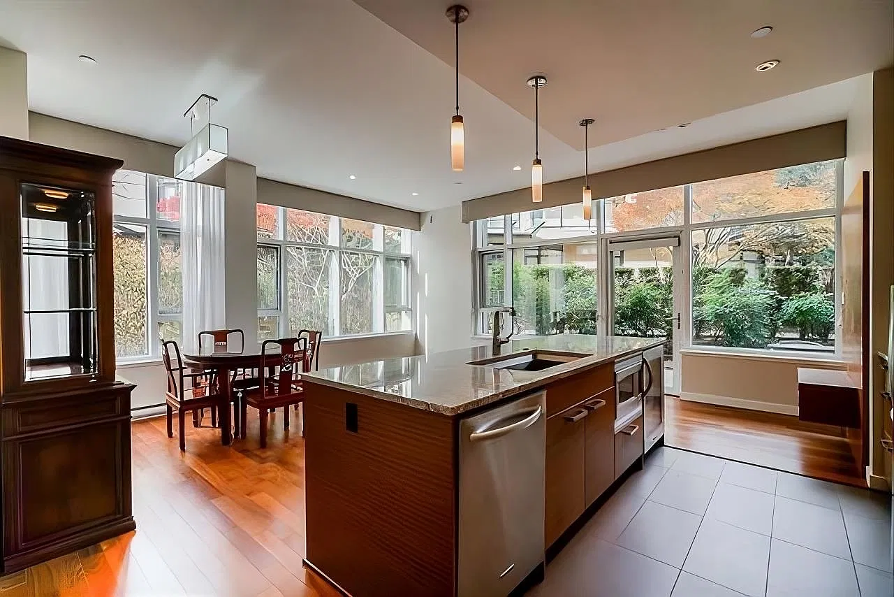 2 bed, 1173 sqft, $3,300 — Photo 3