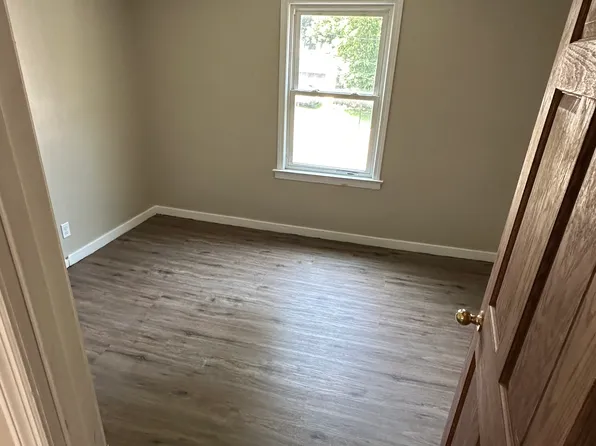 49 Granite St, Mansfield, OH 44902